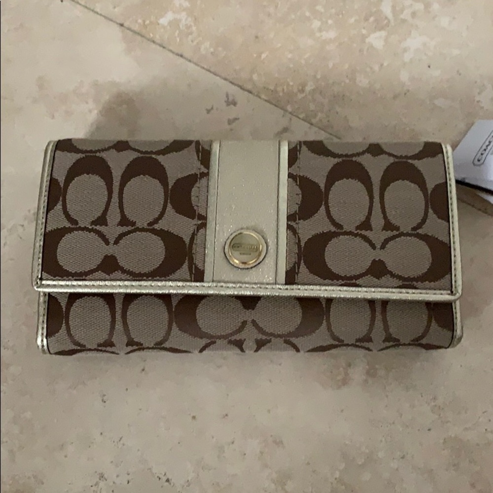 Coach wallet